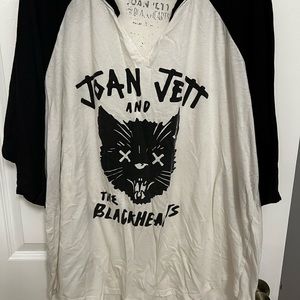 Bundle of 2 Torrid size 4 raglan shirts